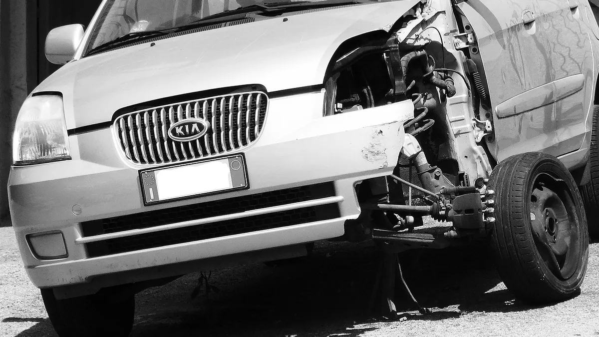 Voiture accidentée après une collision